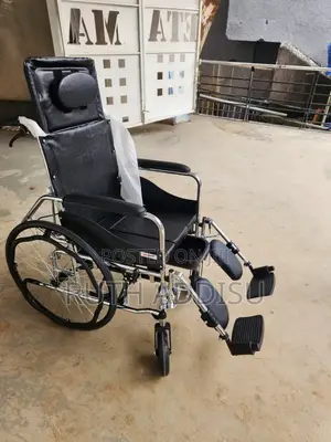 Comfortable Wheelchair Multifunctional Purposes Almunium Wheelchair