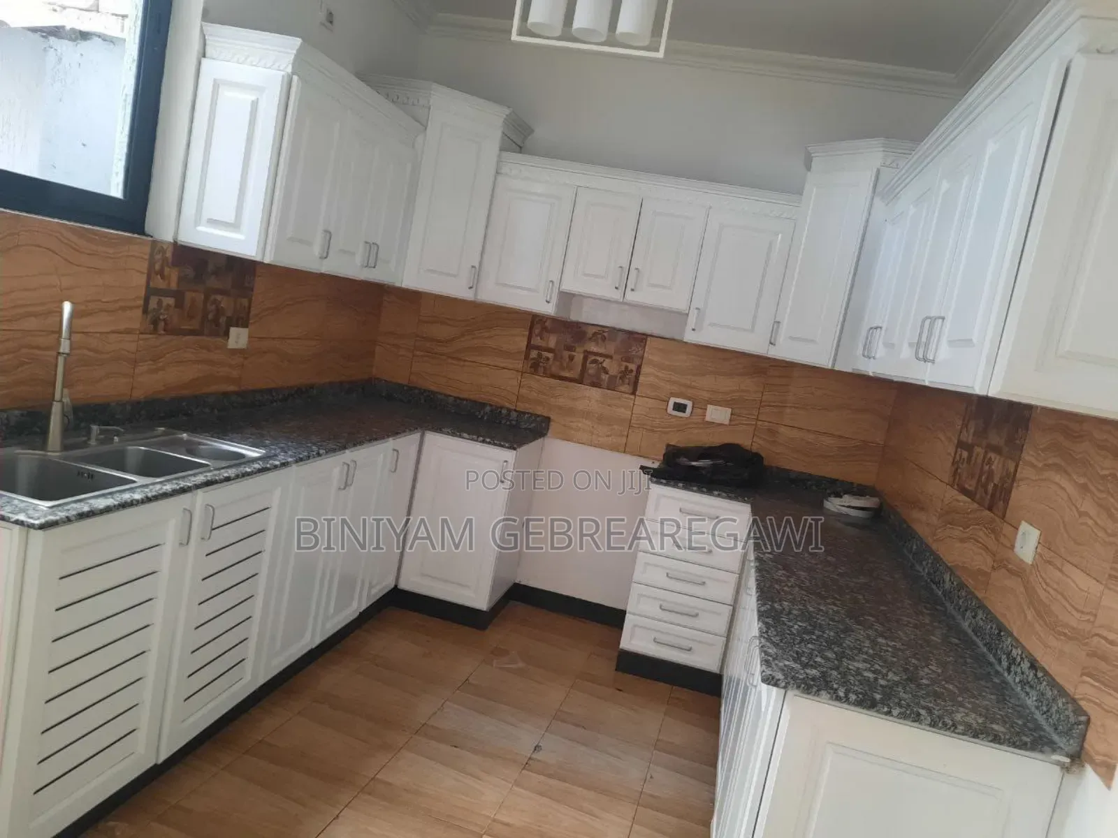 9bdrm House in G+2, Yeka for rent