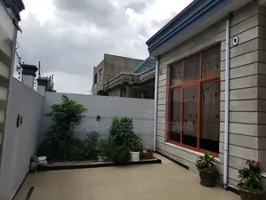 5bdrm Villa in House, Yeka for rent