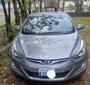 Hyundai Avante 2015 Silver