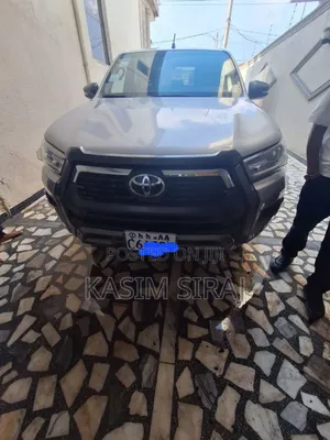Toyota Hilux Revo Double Cab Deisel 2.8 AWD 2021 Silver
