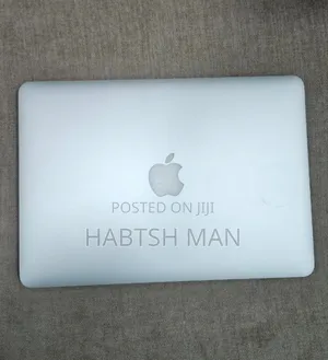 New Laptop Apple MacBook Pro 2015 8GB Intel Core I5 SSD 128GB