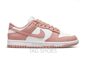 Women's Nike Shoe