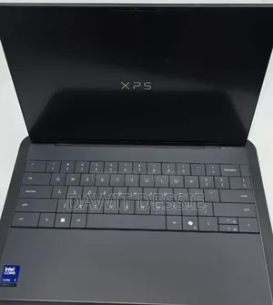New Laptop Dell 16GB AMD Ryzen 7 SSD 512GB