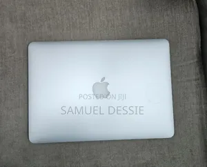 New Laptop Apple MacBook Pro 2015 8GB Intel Core I5 SSD 128GB