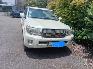 Toyota Land Cruiser 4.5 V8 GX-R 2012 White