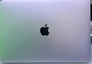 New Laptop Apple MacBook Pro 2017 16GB Intel Core I7 SSD 1T