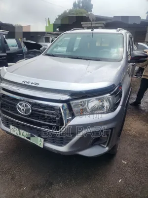 Toyota Hilux 2017 Silver