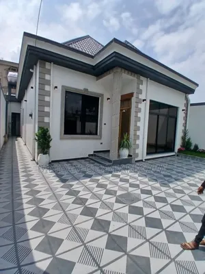 5bdrm Villa in House, Yeka for rent