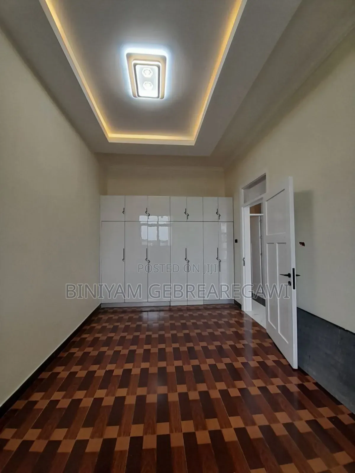 6bdrm Villa in House, Yeka for rent