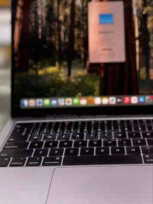 New Laptop Apple MacBook Air 2022 M2 8GB Apple M2 SSD 256GB