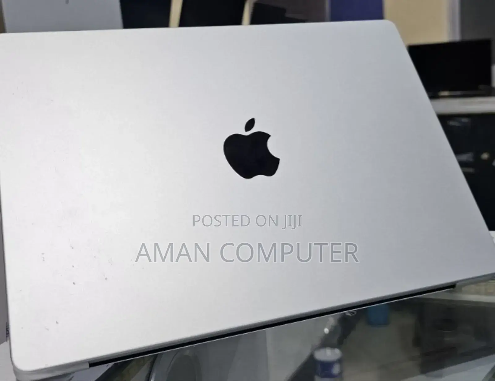 New Laptop Apple MacBook Pro M1 8GB Intel SSD 512GB