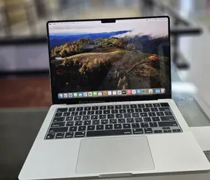 New Laptop Apple MacBook Pro 8GB Apple M3 SSD 512GB