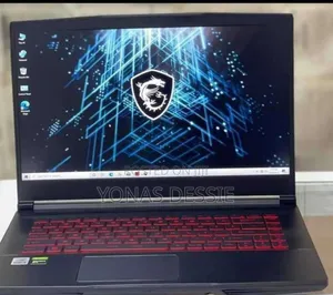Laptop MSI GF63 8GB Intel Core i5 HDD+SSD 1T
