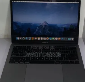 New Laptop Apple MacBook Pro 2017 8GB Intel Core I5 SSD 512GB