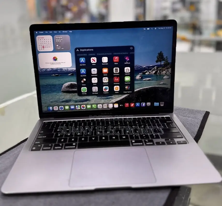 New Laptop Apple MacBook Air 2020 M1 8GB Apple M1 SSD 256GB