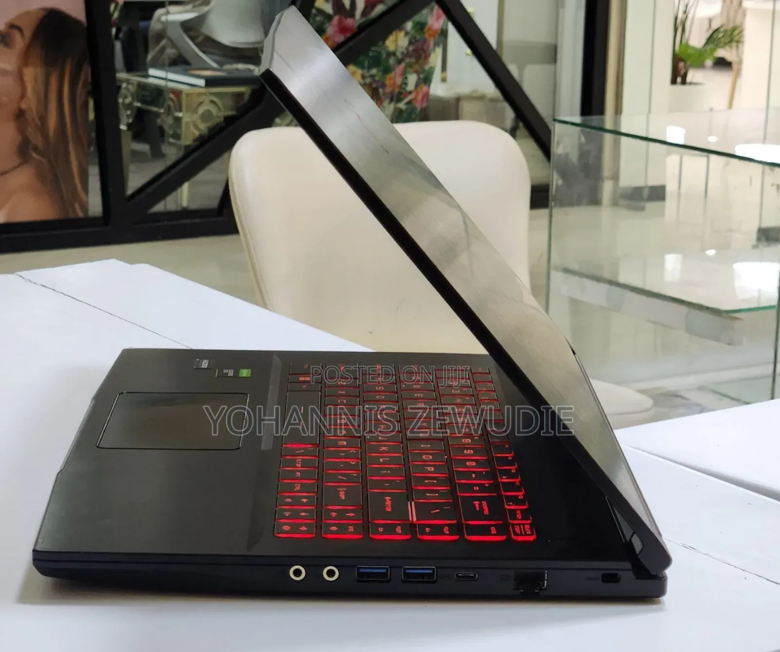 New Laptop MSI GF63 12GB Intel Core i5 SSD 512GB