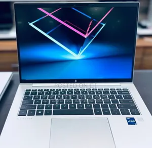 New Laptop HP Envy 17 16GB AMD Ryzen 5 SSD 512GB