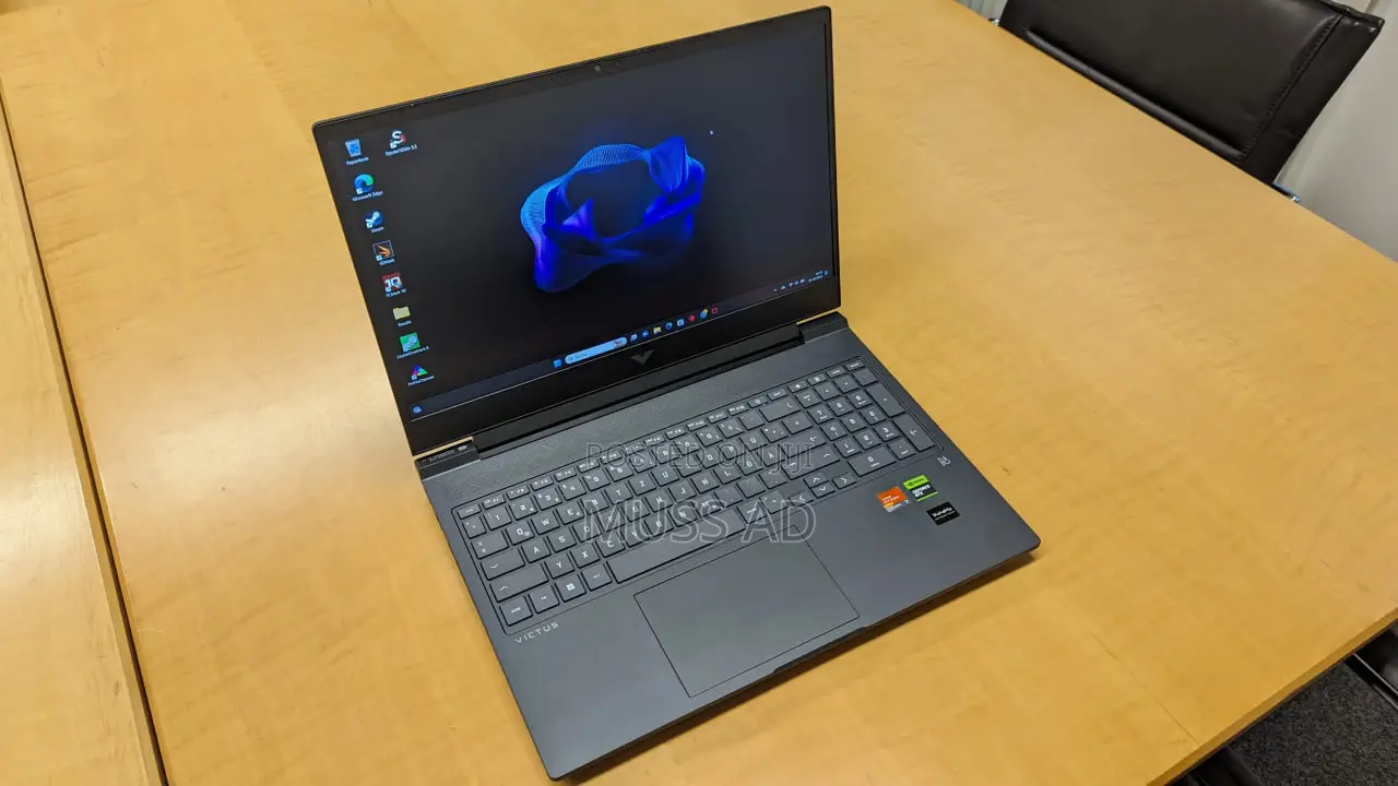 New Laptop HP Victus 15 16GB AMD Ryzen 7 SSD 512GB
