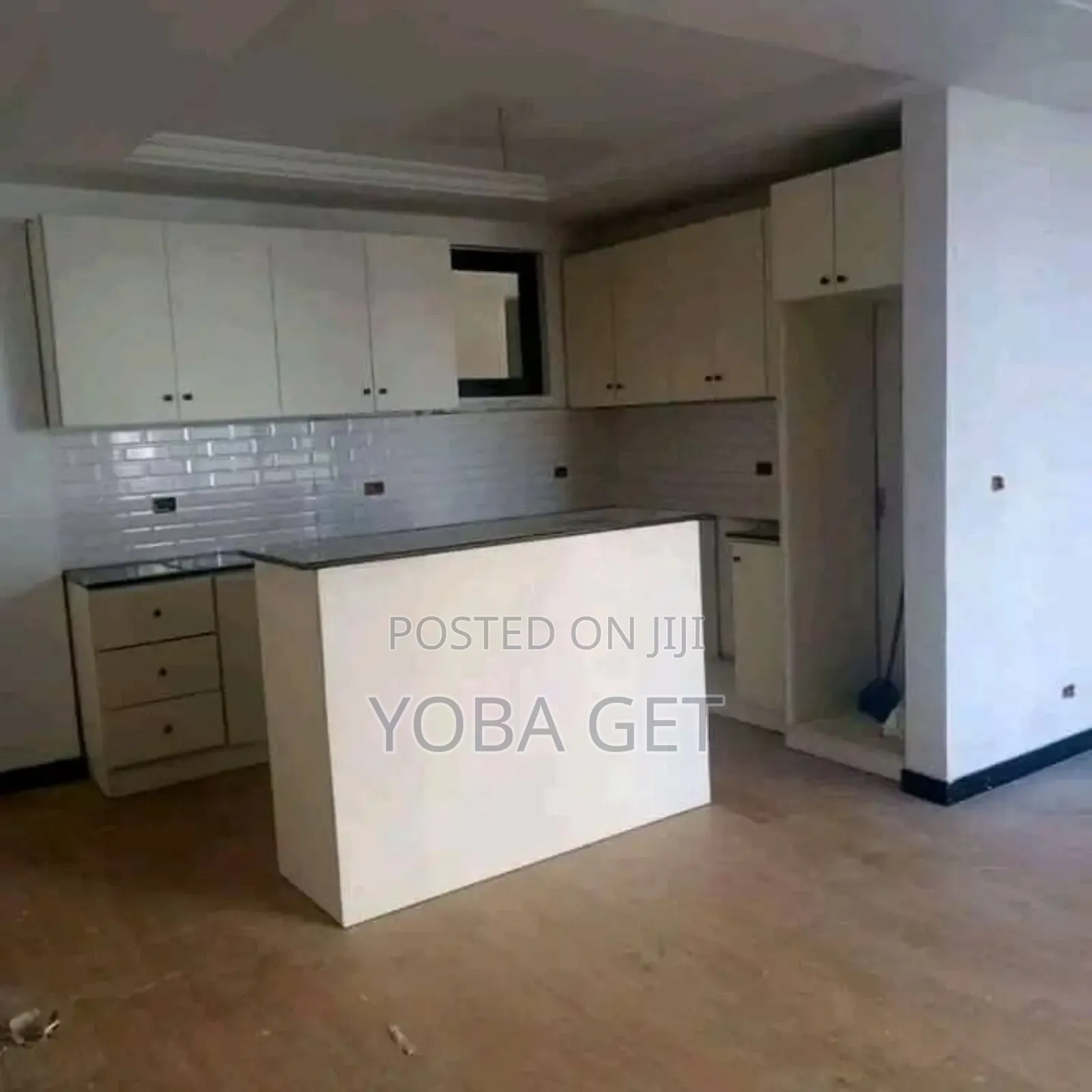 Furnished 9bdrm House in አስቸካይ የሚሸጥ ቤት, Akaky Kaliti for sale