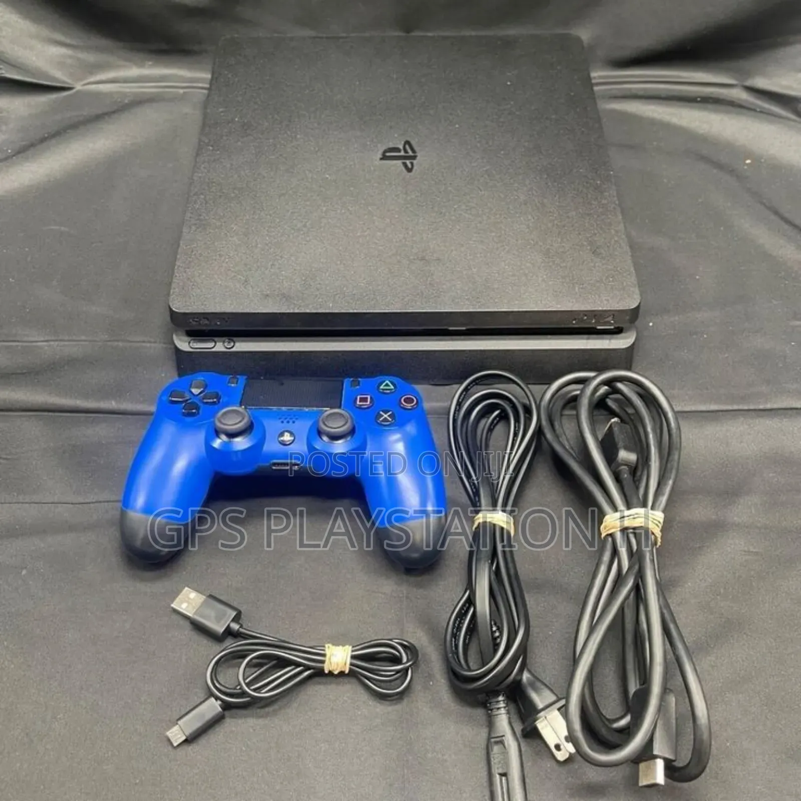 Playstation 4 Slim Gaming System