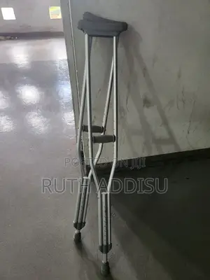 Axillary Bilateral Crutches較高crutches𣋡不crutches輕受axillary Crutches