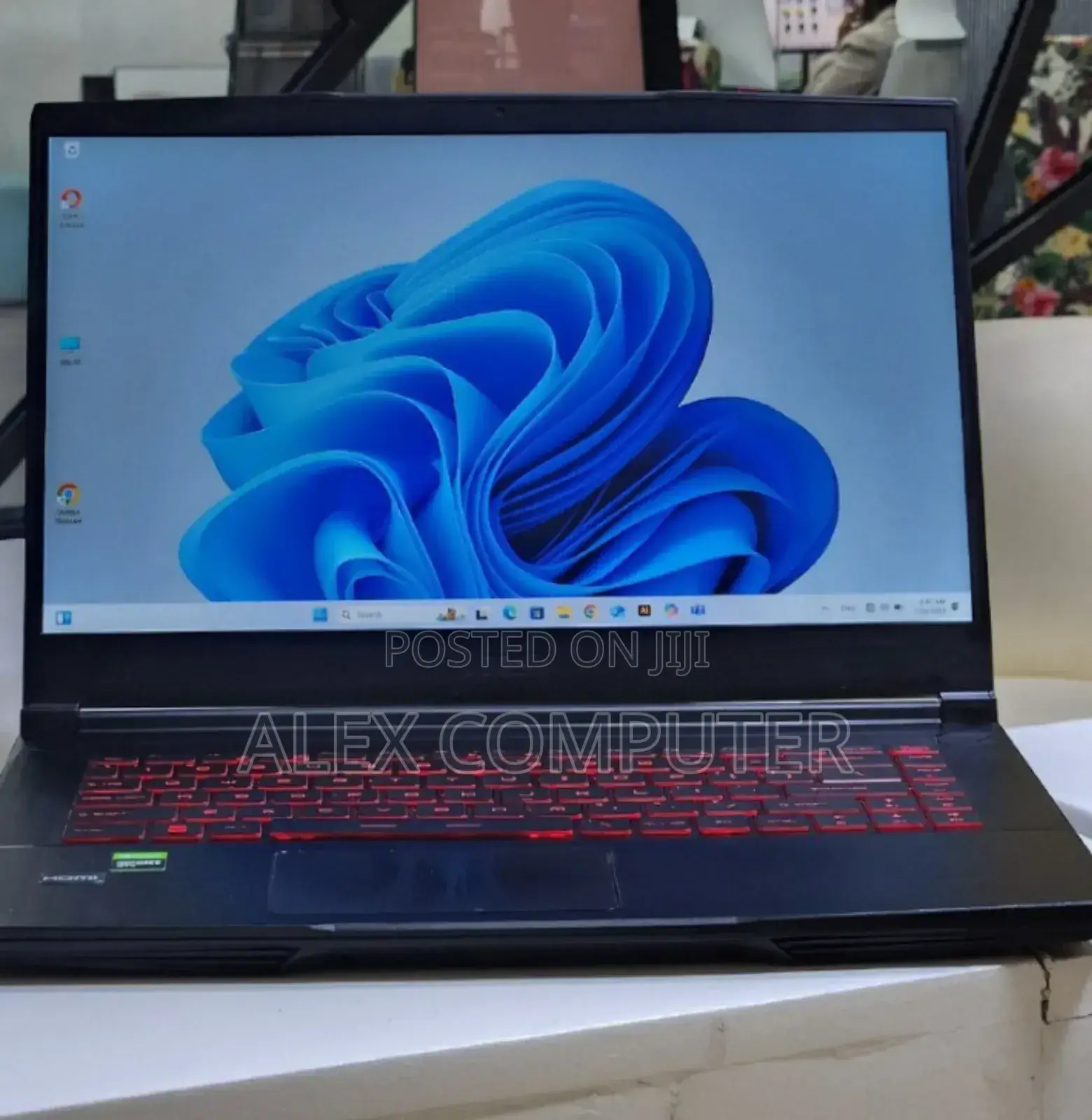 New Laptop MSI GF63 12GB Intel Core I5 SSD 512GB