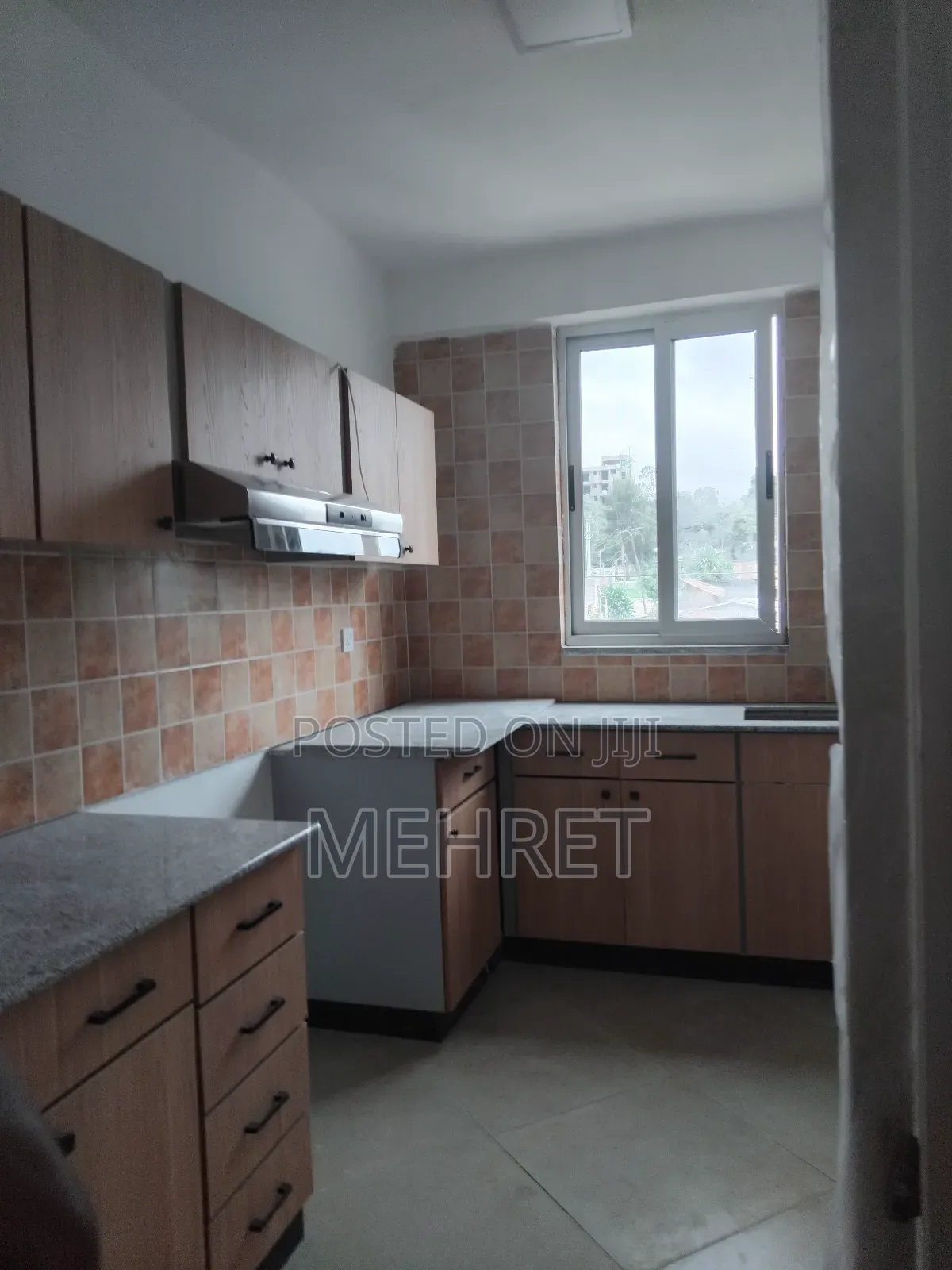 Furnished 2bdrm Apartment in Jambo, Lideta for sale