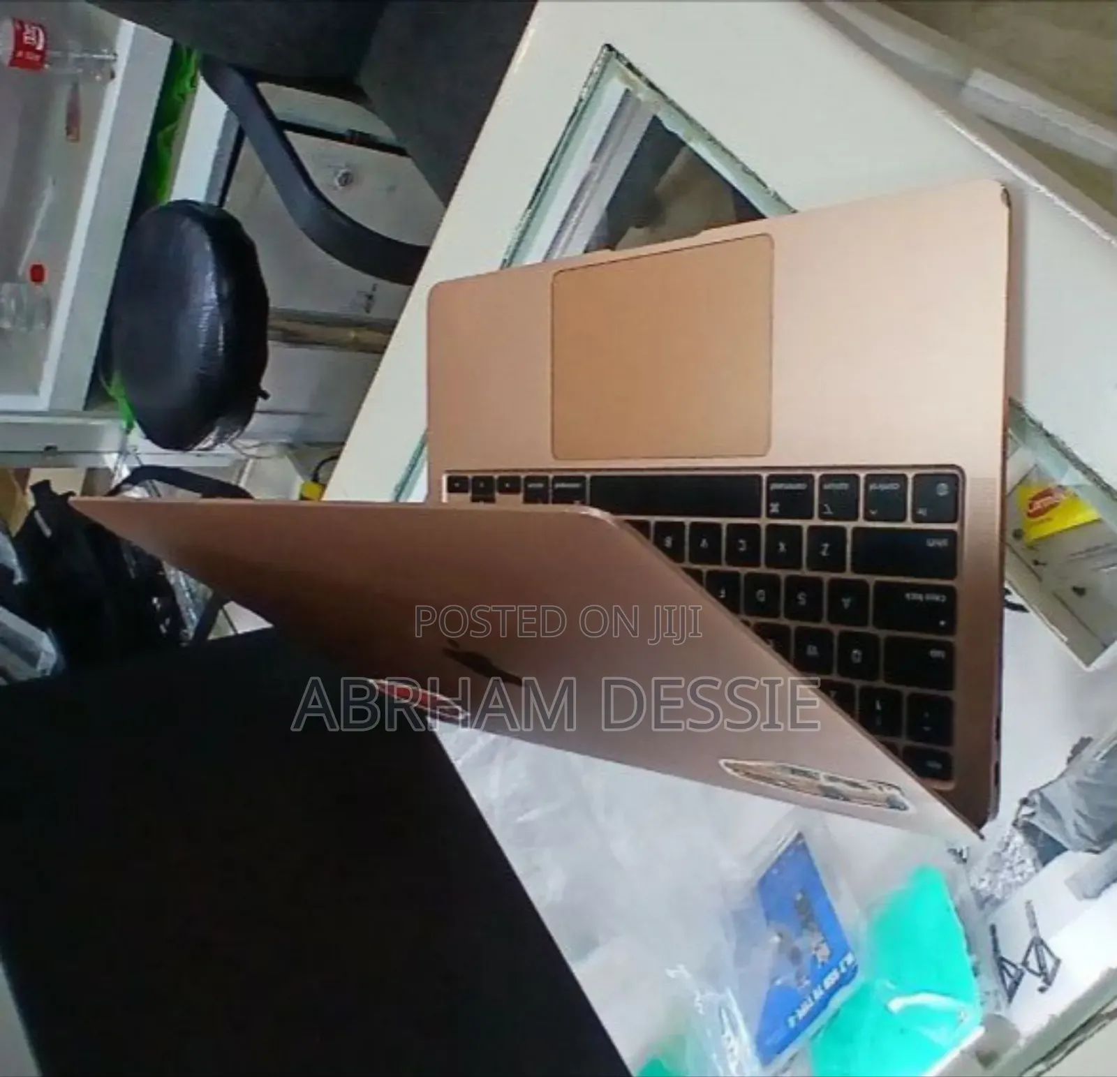 New Laptop Apple MacBook Air 2020 M1 8GB Apple M1 SSD 256GB