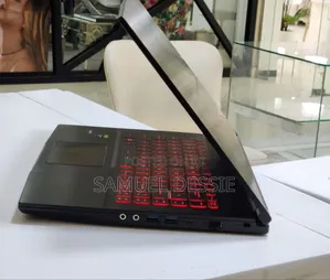 New Laptop MSI GF63 12GB Intel Core I5 SSD 512GB