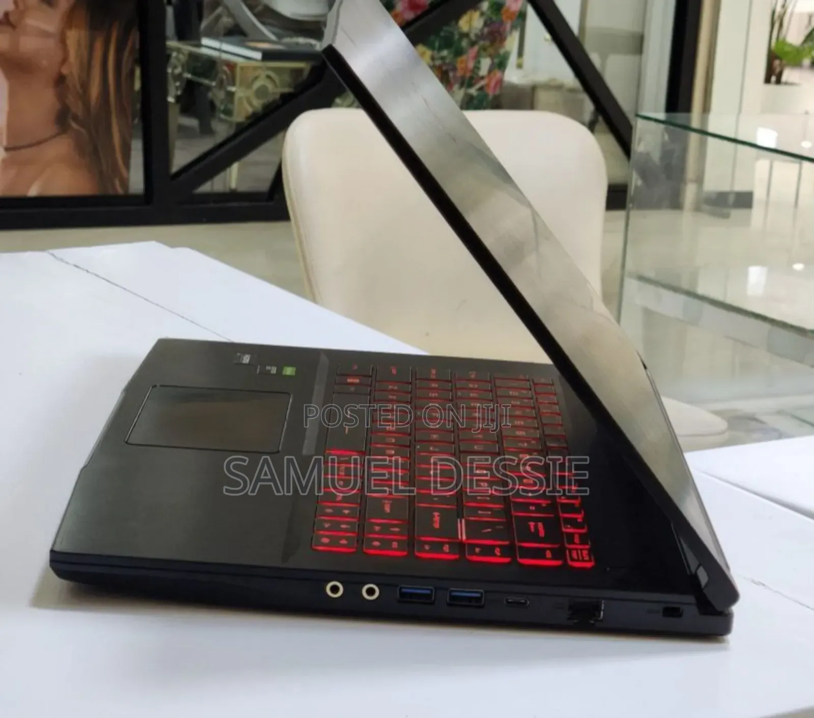 New Laptop MSI GF63 12GB Intel Core I5 SSD 512GB