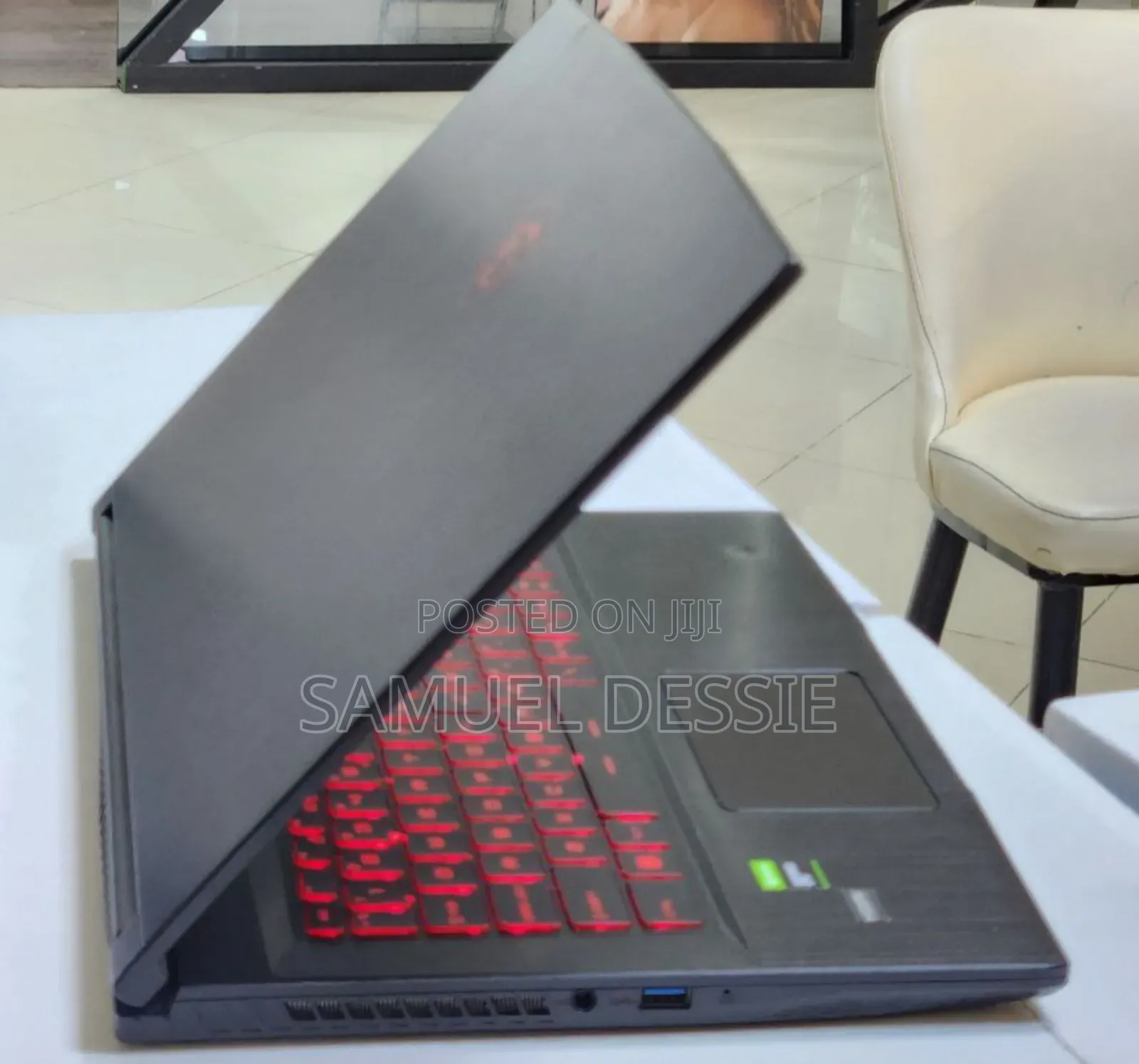 New Laptop MSI GF63 12GB Intel Core I5 SSD 512GB