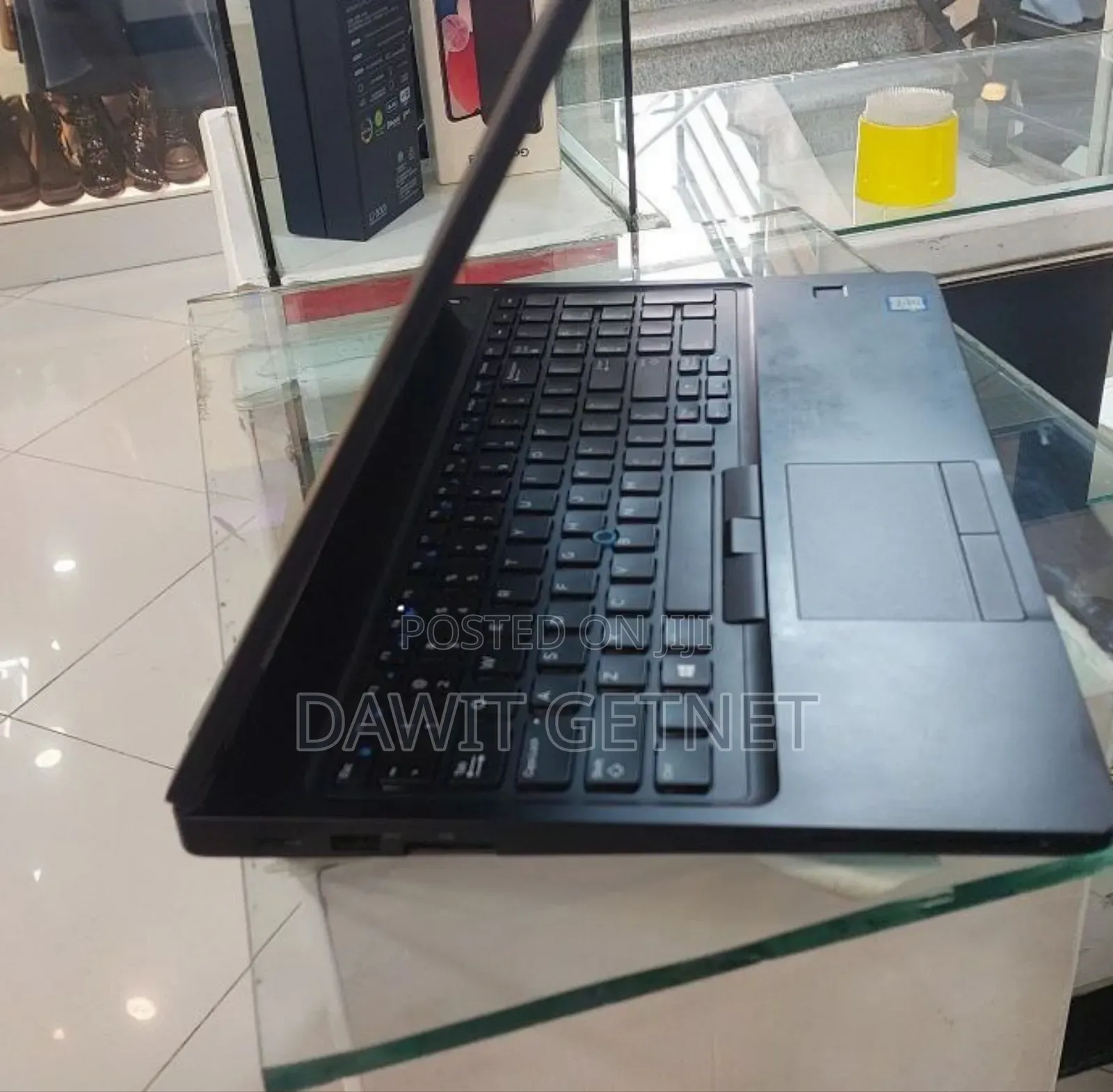 New Laptop Dell G15 5511 8GB Intel Core I7 SSD 256GB