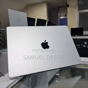 New Laptop Apple MacBook Pro 2023 M3 14-Inch 8GB Apple M3 SSD 512GB