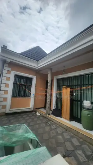 Furnished 4bdrm Villa in ለገጣፎ አካባቢ ዘመናዊ ቪላቤት, Oromia-Finfinne for sale