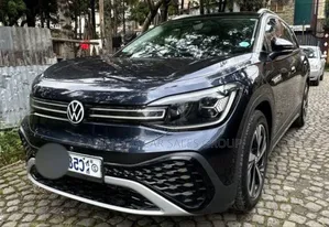 Volkswagen ID.6 2024 Blue