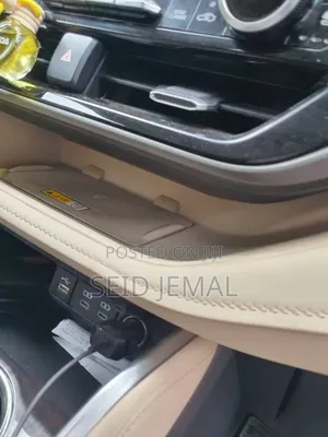 Toyota Highlander Hybrid 2023 Silver
