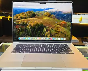 New Laptop Apple MacBook Air 2024 M3 15-Inch 8GB Apple M3 SSD 256GB