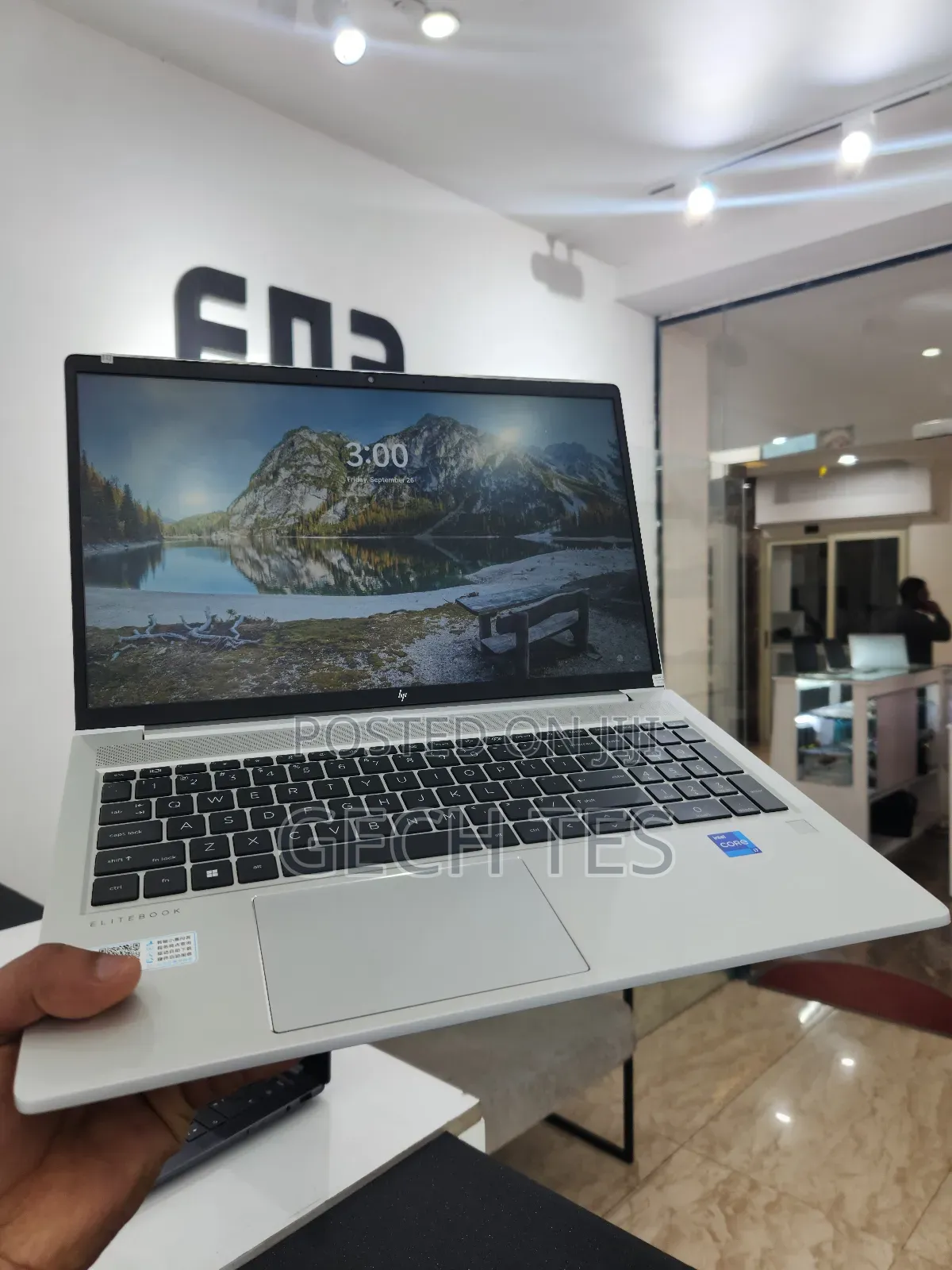 New Laptop HP EliteBook 640 G10 32GB Intel Core I7 SSD 1T