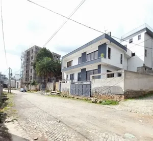 6bdrm House in Adis Ababa, Bole for sale