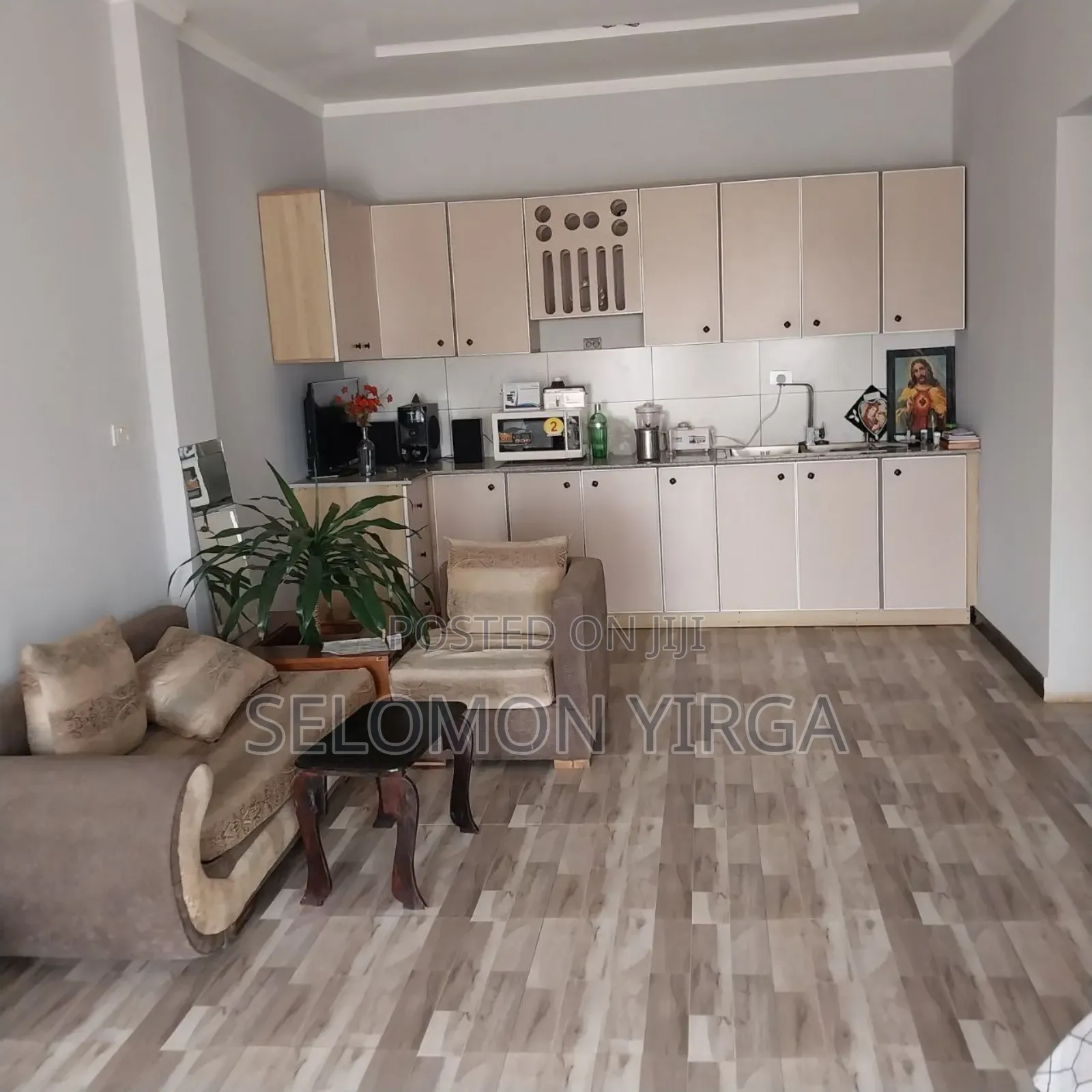 6bdrm House in Adis Ababa, Bole for sale