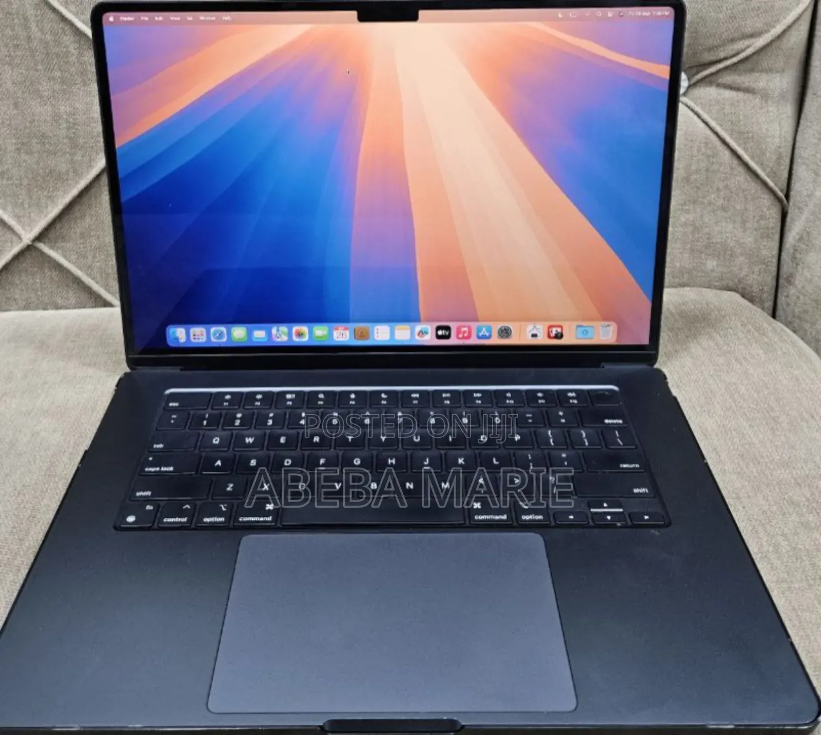 New Laptop Apple MacBook Air 2022 M2 8GB Apple M2 SSD 512GB