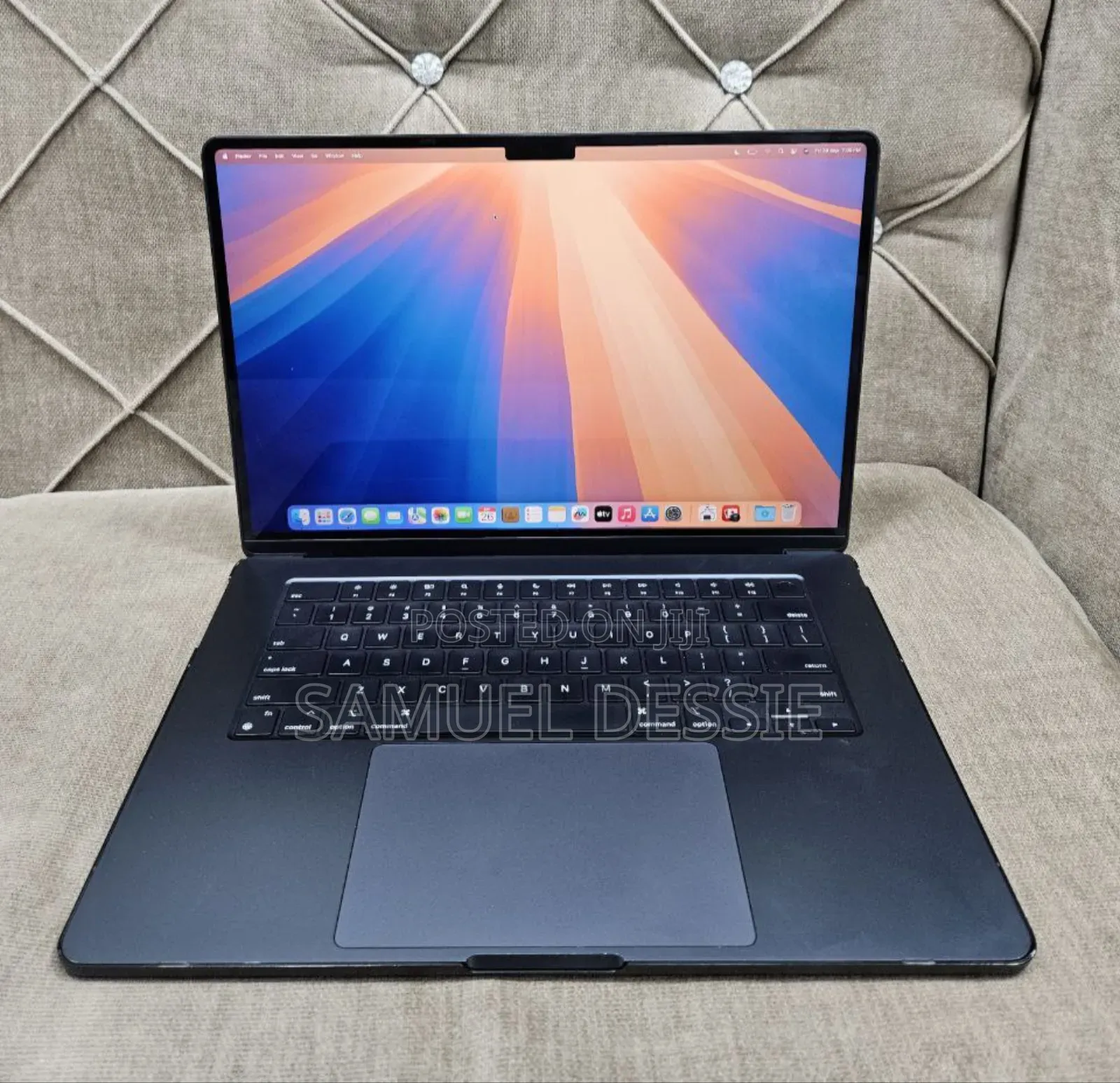 New Laptop Apple MacBook Air 2023 M2 8GB Apple M2 SSD 512GB
