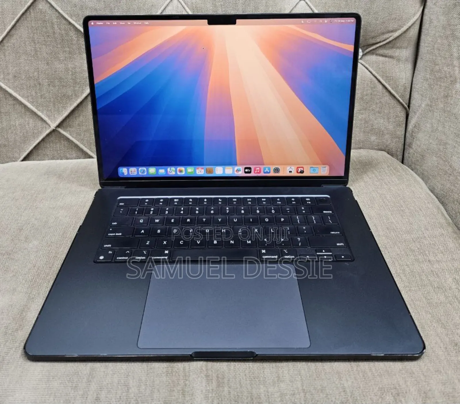 New Laptop Apple MacBook Air 2023 M2 8GB Apple M2 SSD 512GB