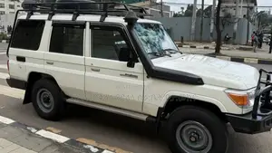 Toyota Land Cruiser 2018 White