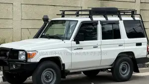 Toyota Land Cruiser 2018 White