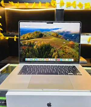 New Laptop Apple MacBook Air 2024 M3 15-Inch 8GB Apple M3 SSD 256GB