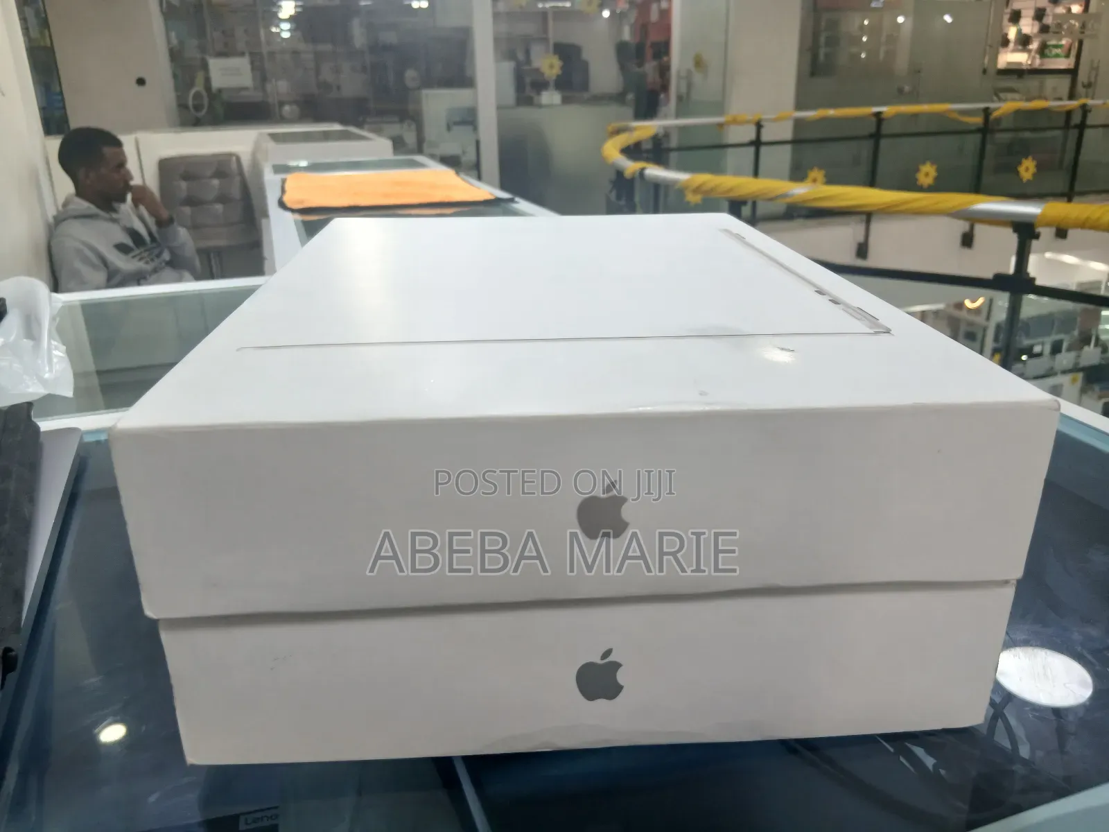New Laptop Apple MacBook Air 2025 M4 13-Inch 24GB Apple M4 SSD 512GB