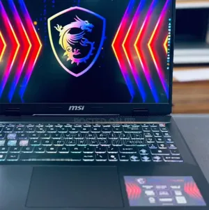New Laptop MSI Crosshair 15 16GB Intel Core I7 SSD 1T