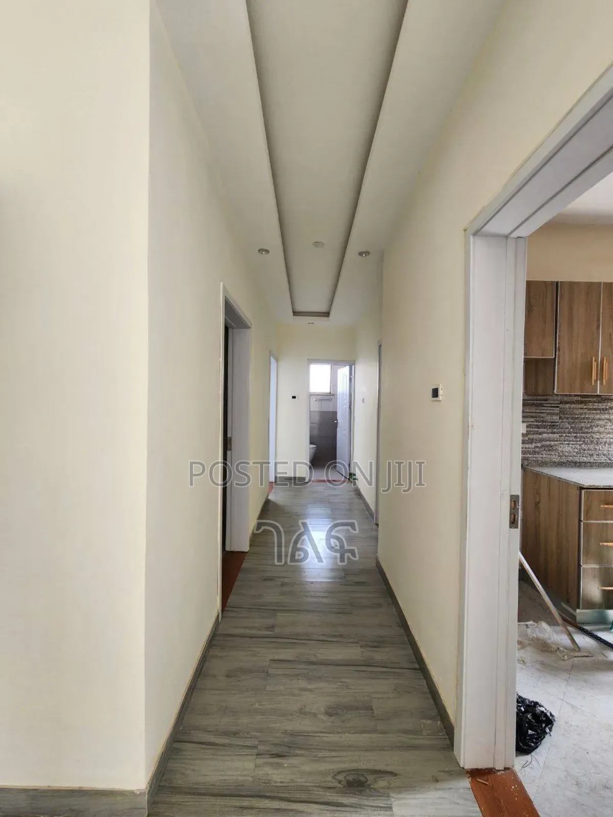 Furnished 3bdrm Apartment in ቡልጋሪያ : መብራት °, Bole for sale